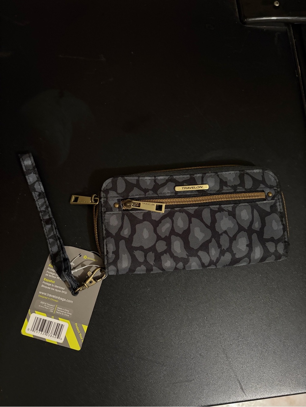 Travelon RFID Wallet Black Animal Print Clutch Wristlet 8” ~ NWT